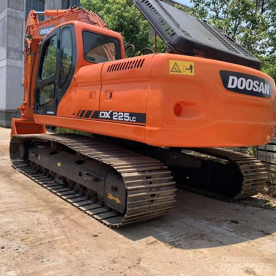 Doosan dx225 Excavadoras sobre orugas