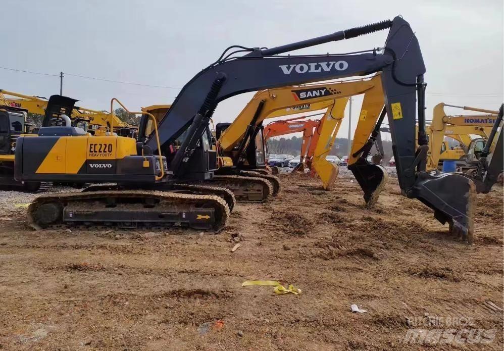 Volvo EC 220 Excavadoras sobre orugas