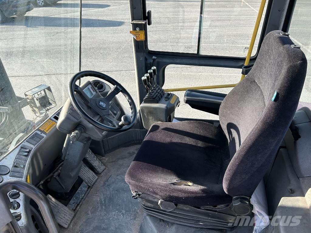 Kalmar DCE70-6 Camiones diesel