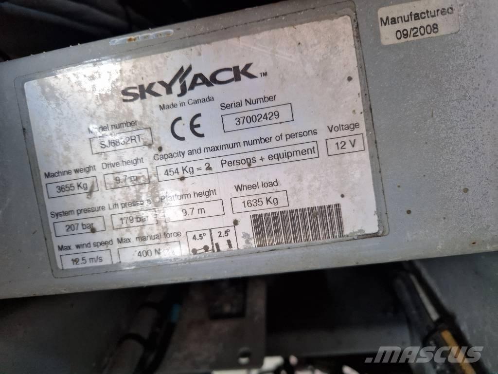 SkyJack SJ 6832 RT Plataformas tijera