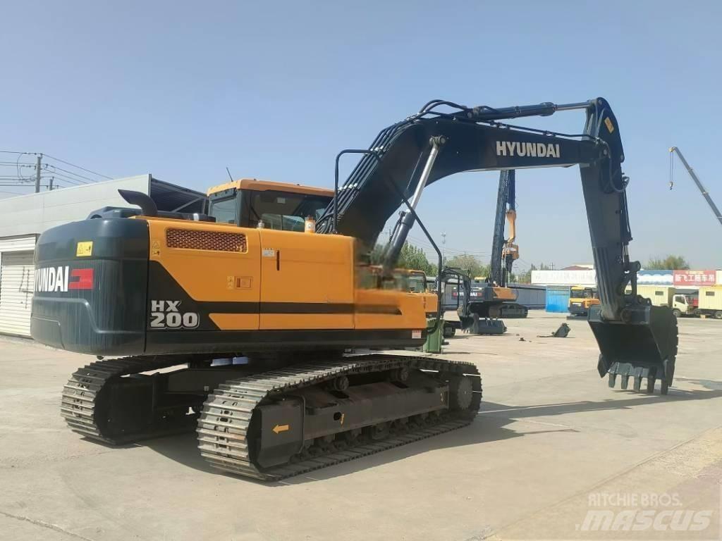 Hyundai HX 200 Excavadoras sobre orugas