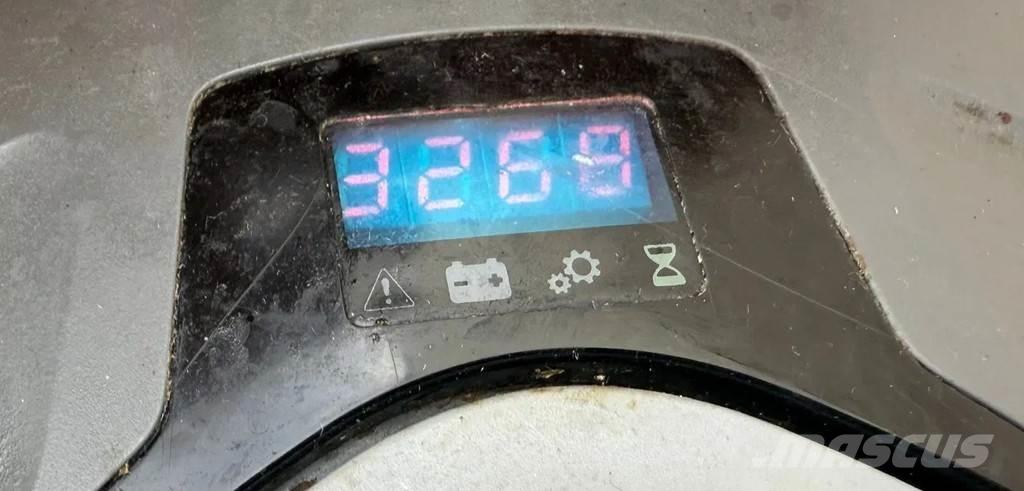 BT SWE200D Montacargas manual