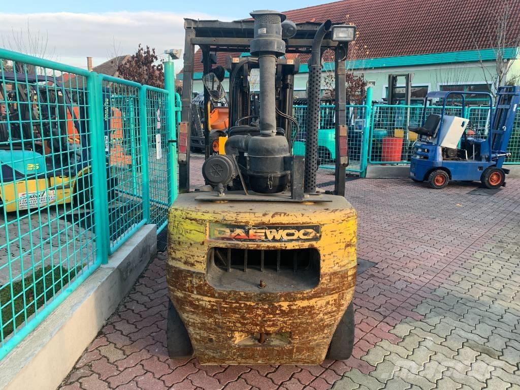 Daewoo D30S-3 V-3523 Camiones diesel