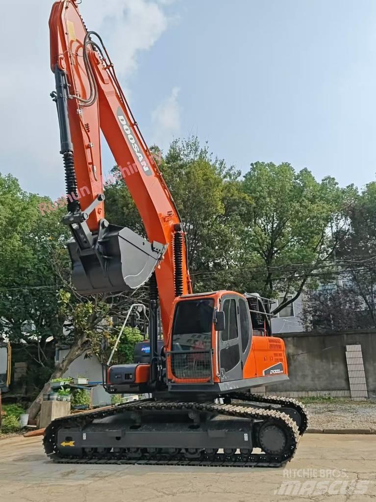 Doosan DX 300 Excavadoras sobre orugas