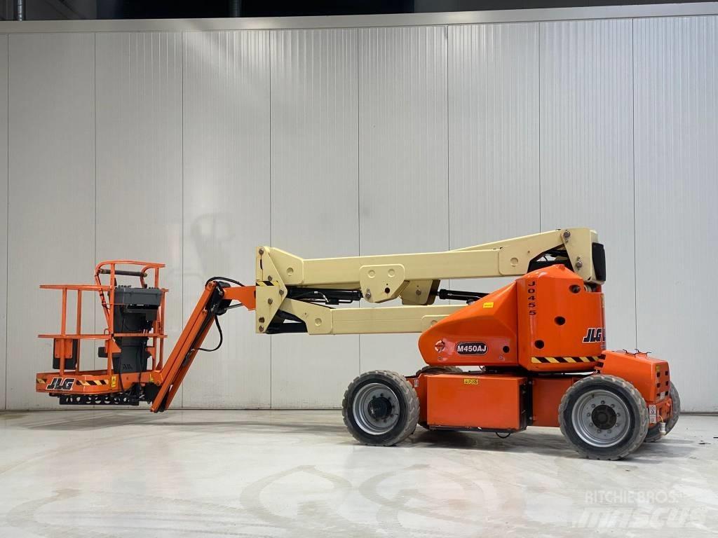 JLG M450AJ Plataformas con brazo de elevación manual