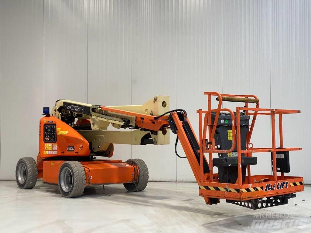 JLG M450AJ Plataformas con brazo de elevación manual