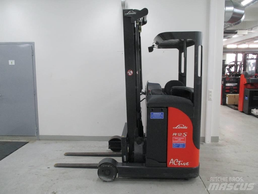 Linde R 12 Montacargas de alcance de gran altura