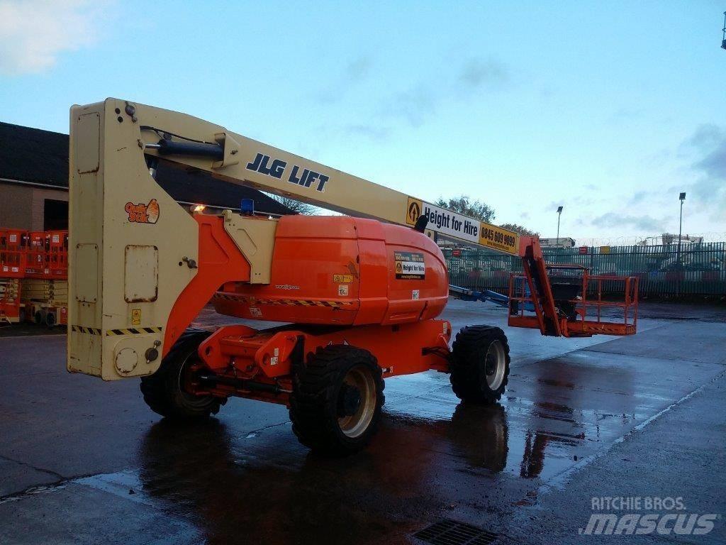 JLG 800AJ Plataformas con brazo de elevación manual