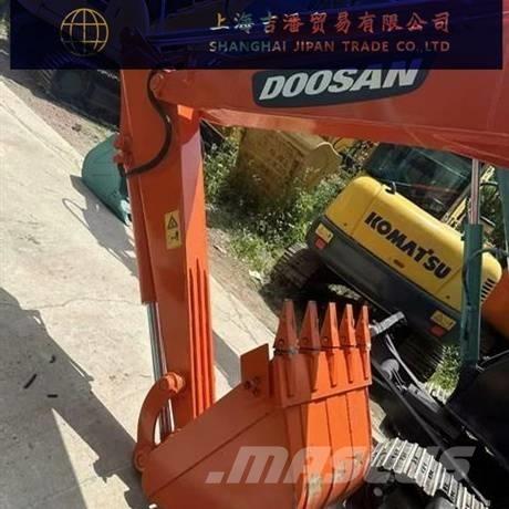 Doosan DX 60 Excavadoras sobre orugas