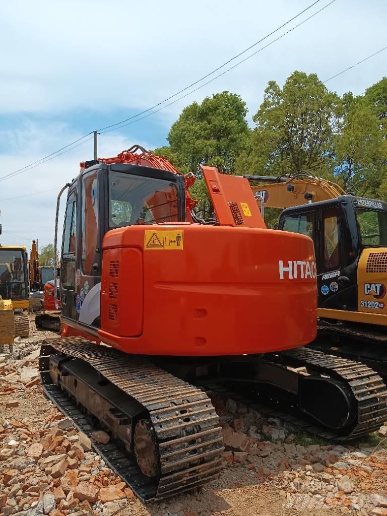 Hitachi ZX 135 Excavadoras sobre orugas