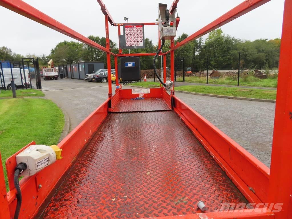 SkyJack SJ III 3226 Plataformas tijera