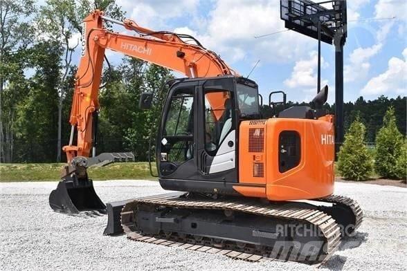 Hitachi ZX 135 Excavadoras sobre orugas