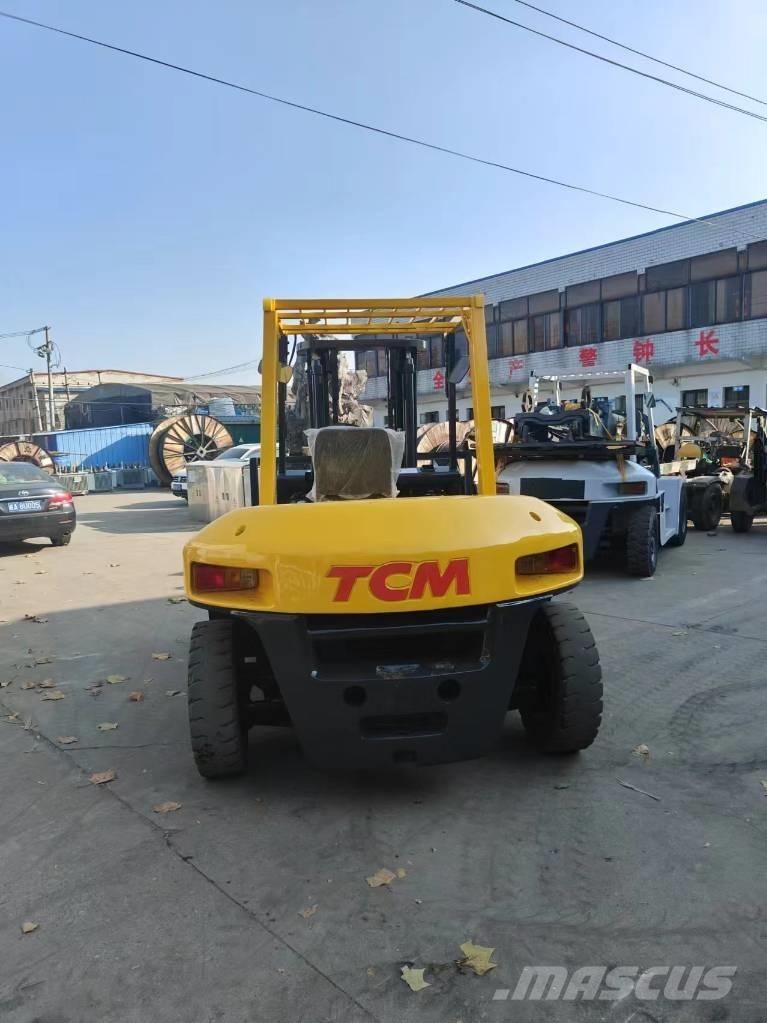 TCM 7t Camiones diesel