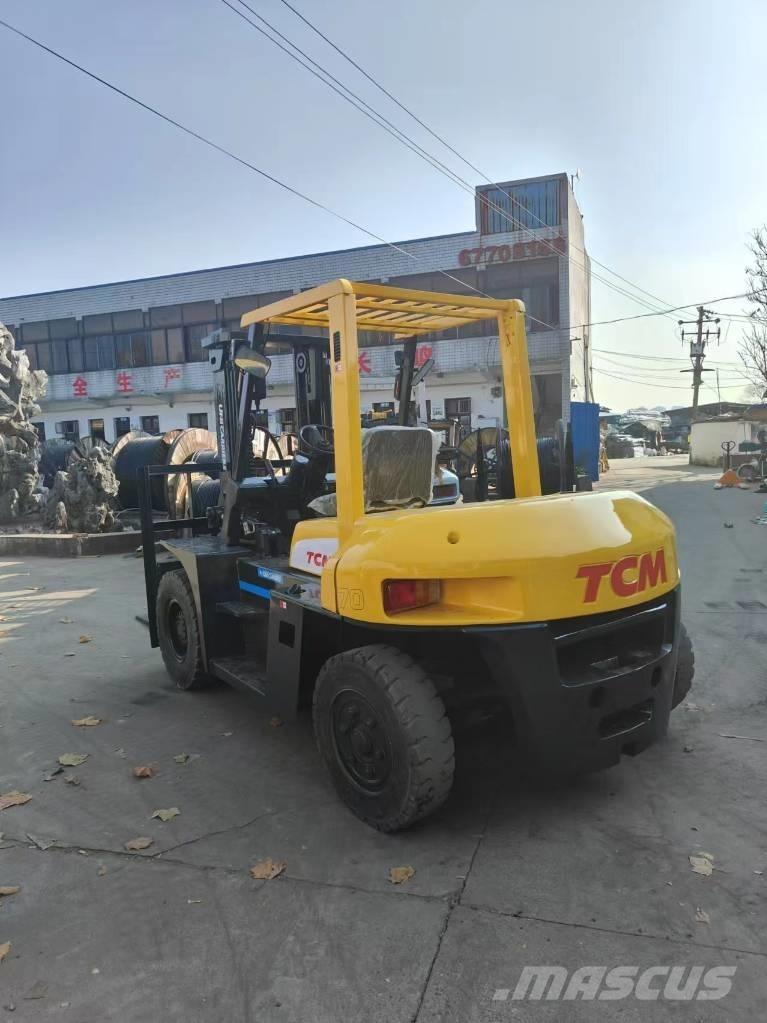 TCM 7t Camiones diesel