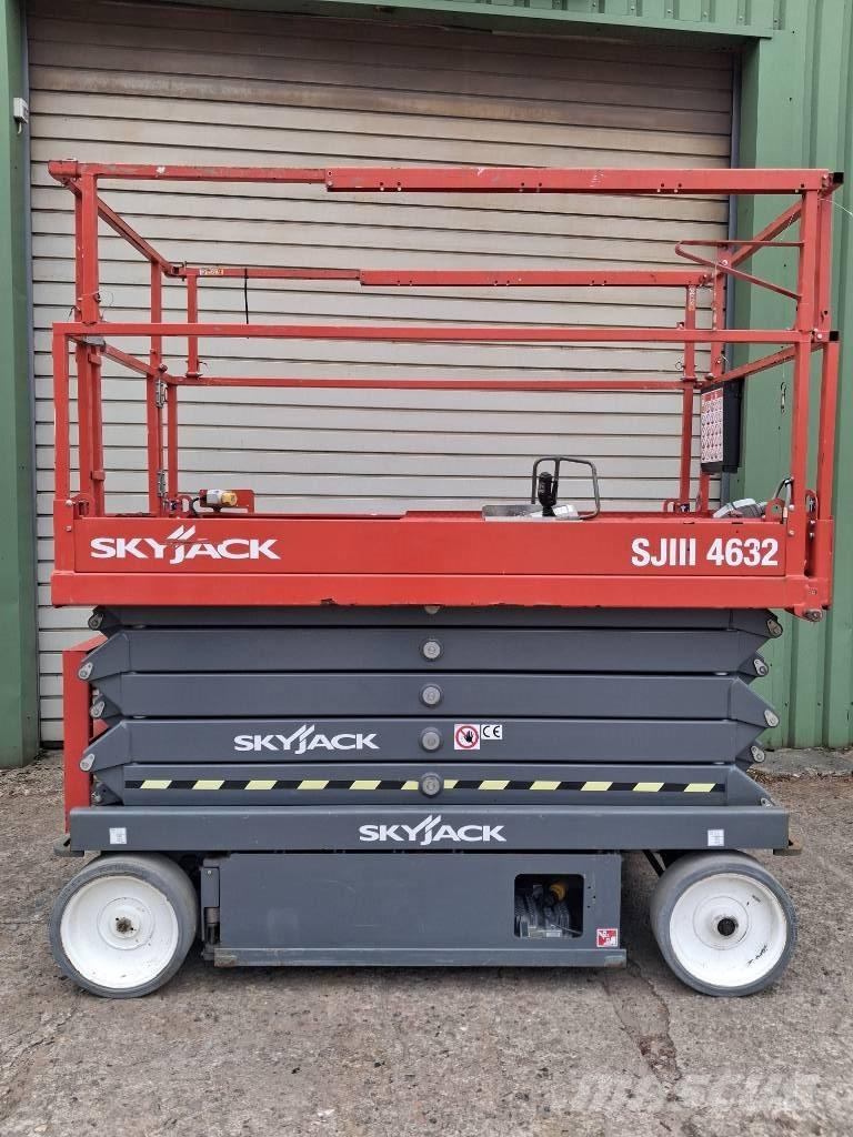 SkyJack SJ III 4632 Plataformas tijera