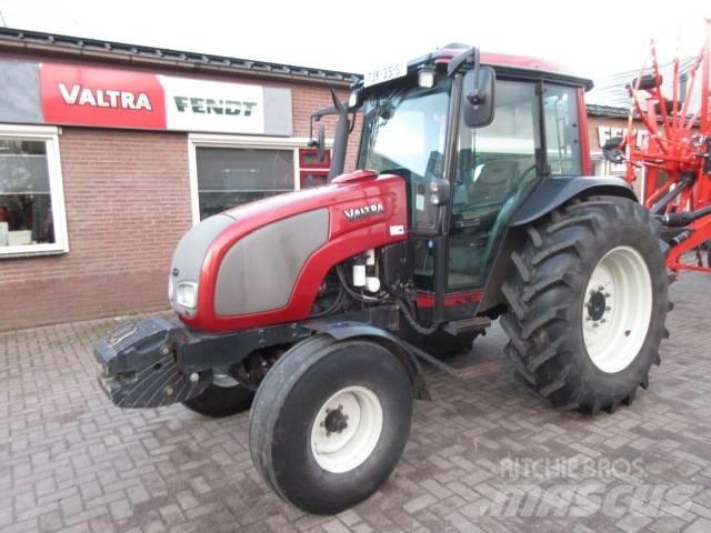 Valtra A 85n Tractores