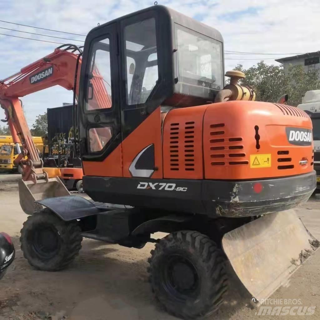 Doosan DX70W-9C Excavadoras de ruedas