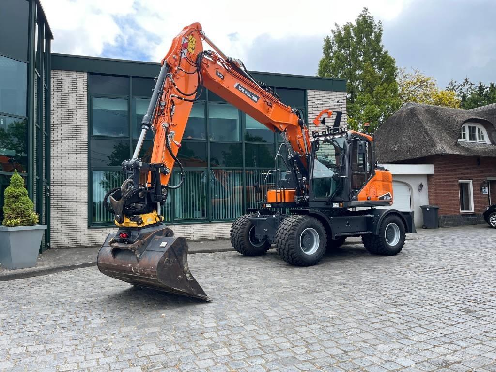 Develon DX 160 W-7 Excavadoras de ruedas