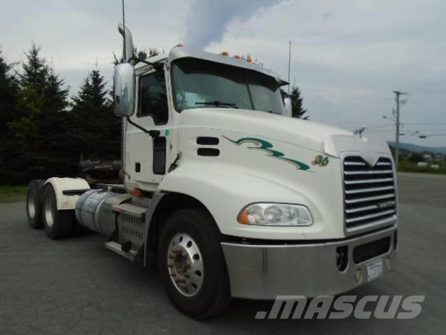 Mack CXU 613 Camiones tractor