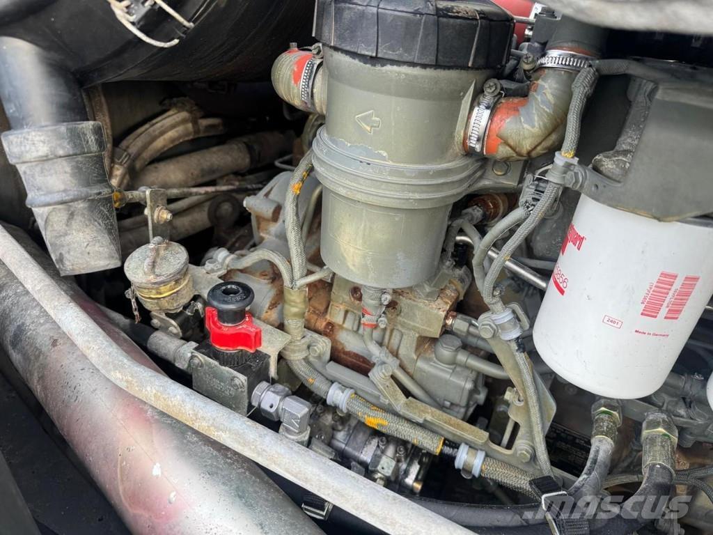 Sennebogen 818M Manejadores de residuos industriales