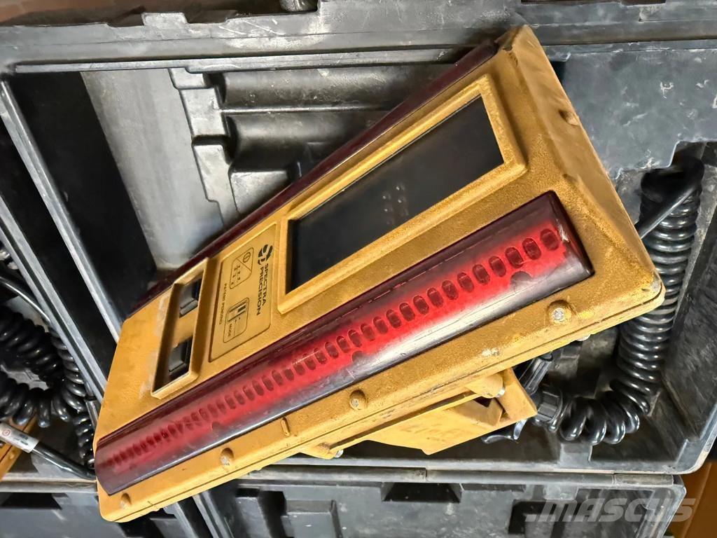 CAT D6M Buldozer sobre oruga