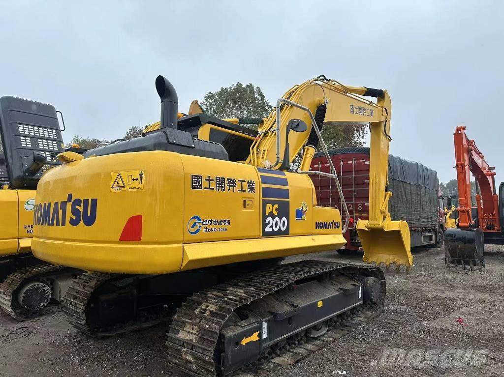 Komatsu PC 200 Excavadoras sobre orugas