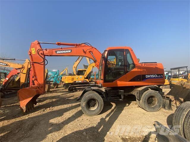 Doosan DH150 Excavadoras sobre orugas