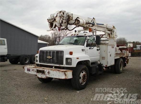 Altec D947BB Plataformas sobre camión