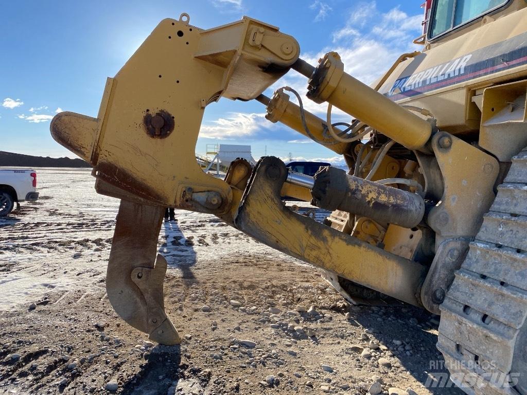 CAT D9L Buldozer sobre oruga