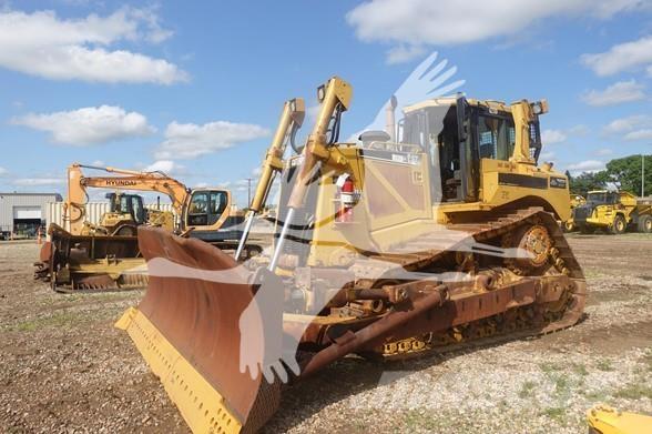 CAT D8T Buldozer sobre oruga
