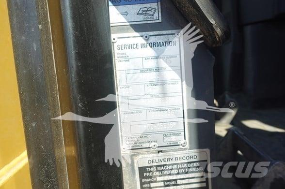 CAT D8T Buldozer sobre oruga