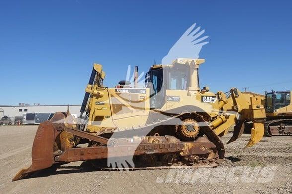 CAT D8T Buldozer sobre oruga