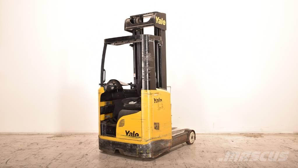 Yale MR 14 Montacargas de alcance de gran altura