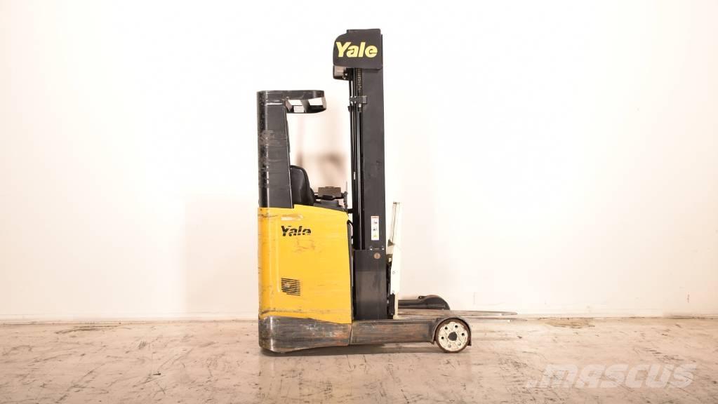 Yale MR 14 Montacargas de alcance de gran altura