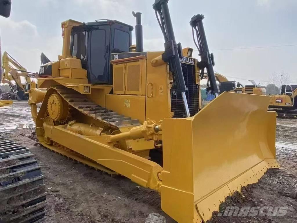 CAT D 8 R Buldozer sobre oruga