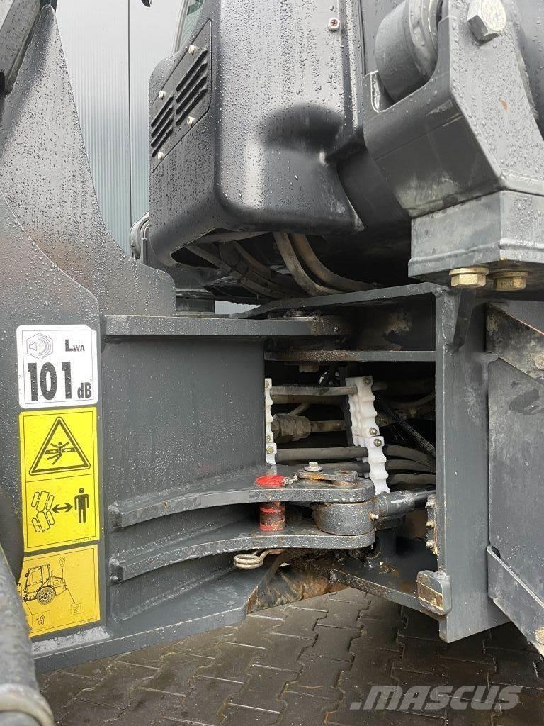 Komatsu WA80-6 Cargadoras sobre ruedas