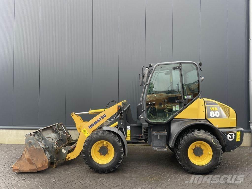 Komatsu WA80-6 Cargadoras sobre ruedas