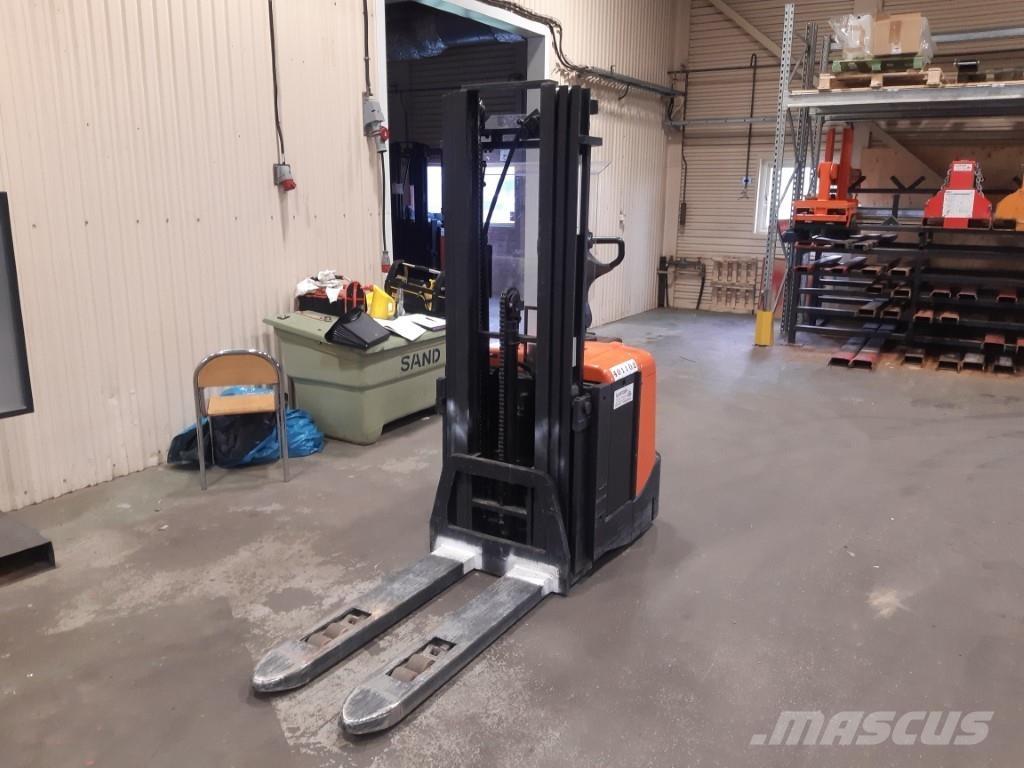 BT SPE125L Apiladoras eléctricos