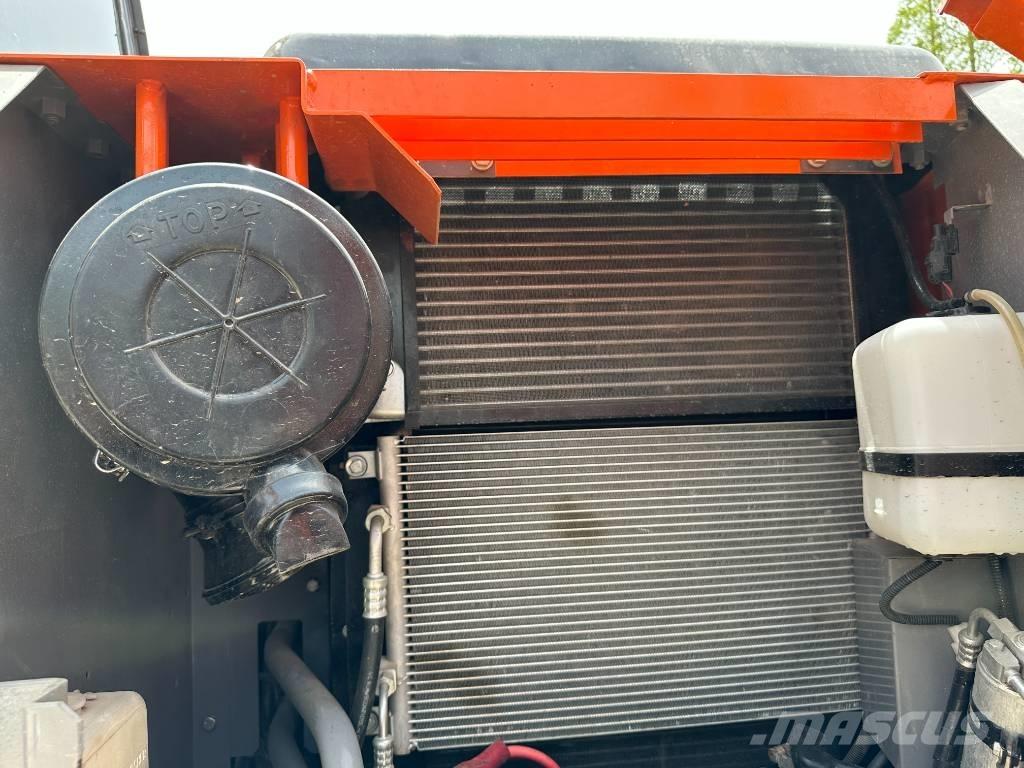 Hitachi ZX 130 K Excavadoras sobre orugas