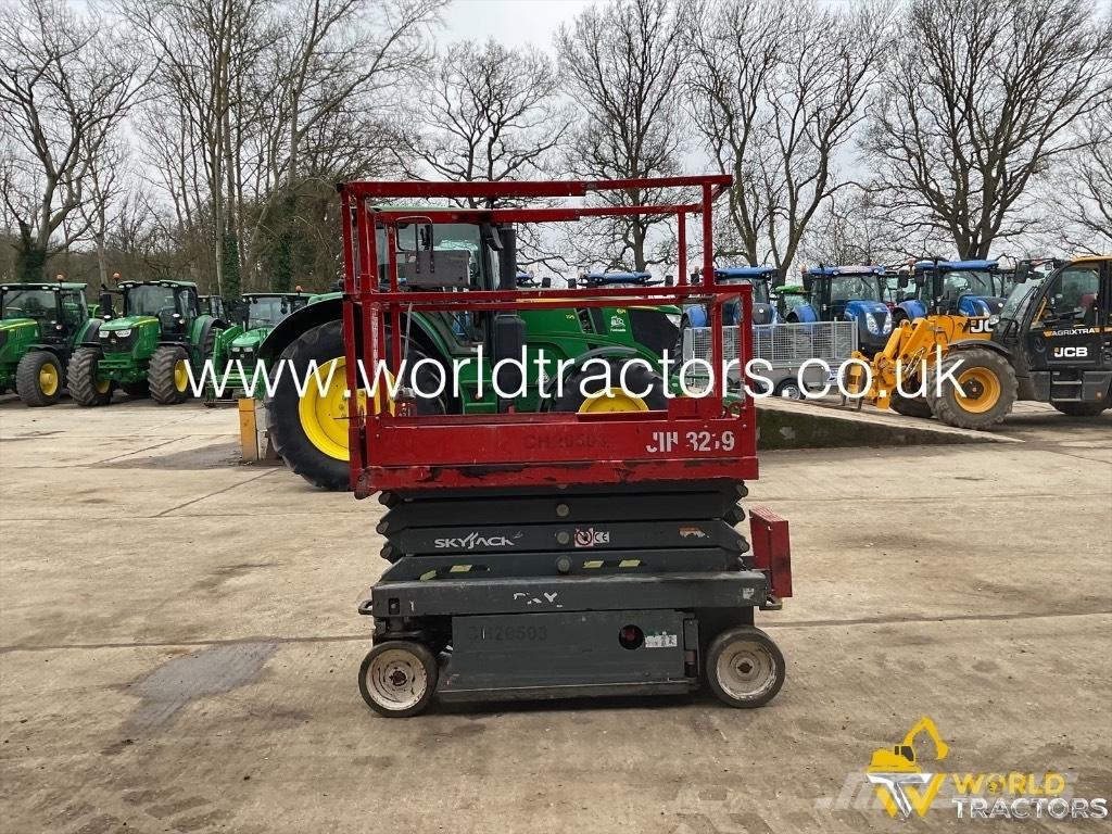 SkyJack SJ III 3219 Plataformas tijera