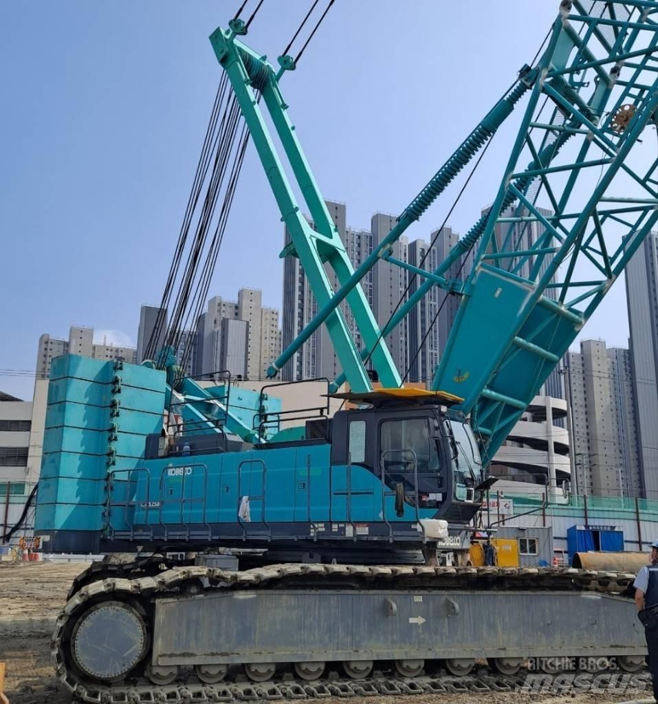 Kobelco CKS 2500 Grúas de oruga