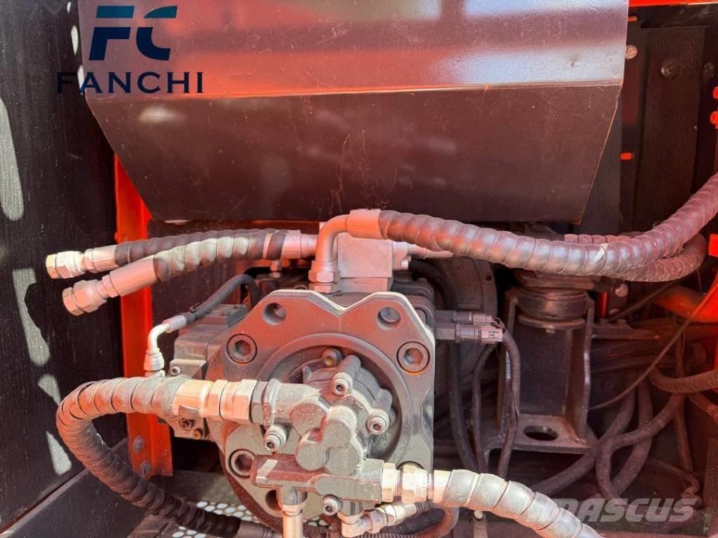 Doosan DX 225 Excavadoras sobre orugas