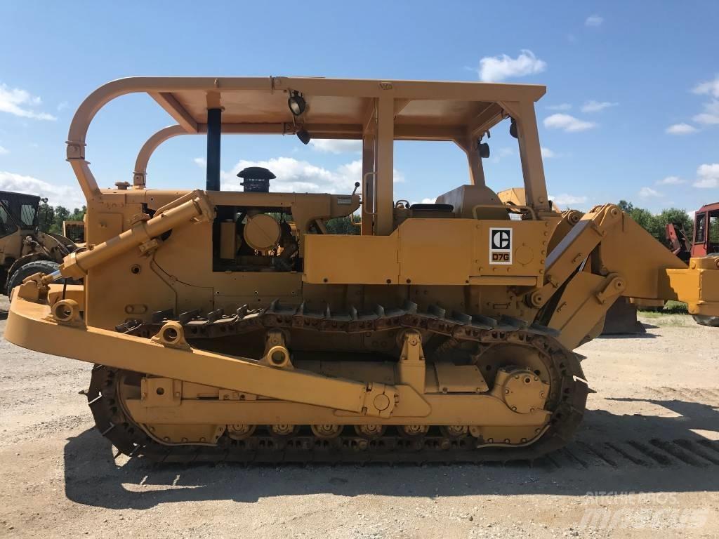 CAT D7G Buldozer sobre oruga