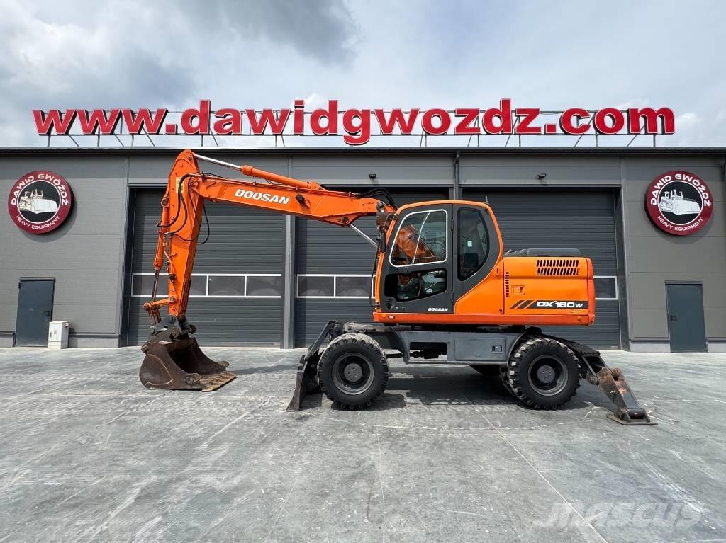 Doosan DX 160 W Excavadoras de ruedas