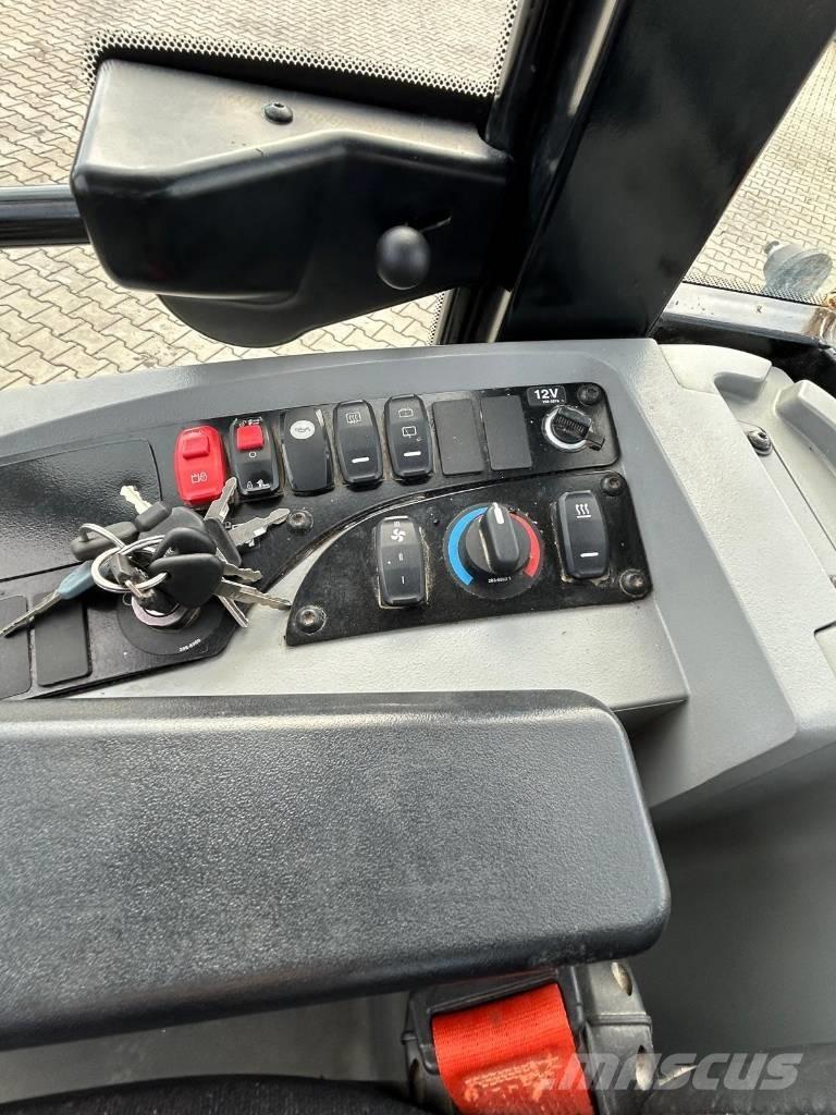 CAT 907 M Cargadoras sobre ruedas