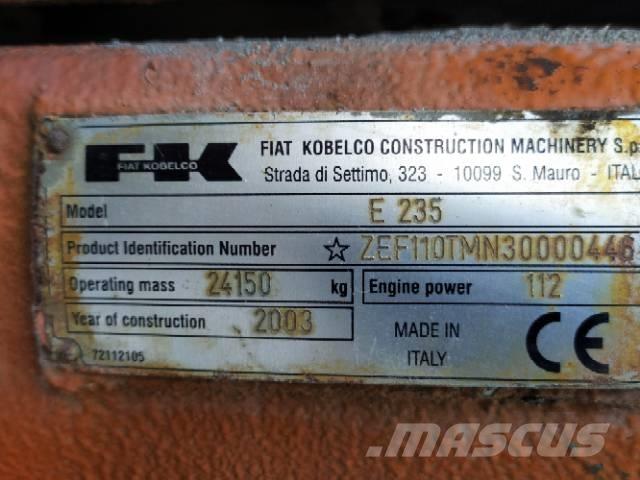 Fiat-Kobelco E 235 Excavadoras sobre orugas