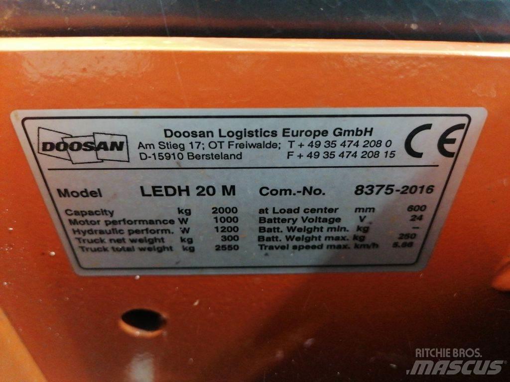 Doosan LEDH20M Montacargas de baja elevación