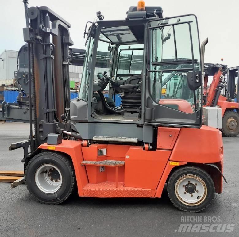 Kalmar DCG55-6 Camiones diesel