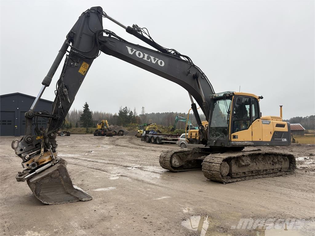 Volvo EC220DL Excavadoras sobre orugas