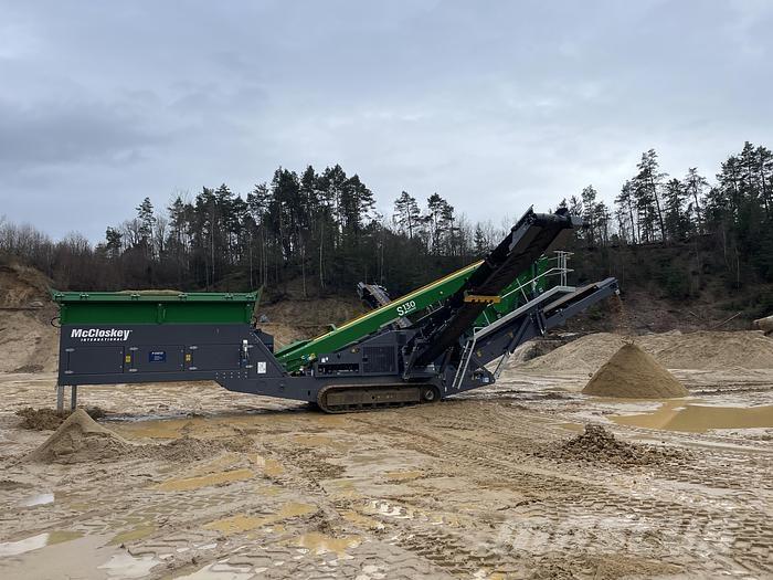 McCloskey S130 2D Machacadoras